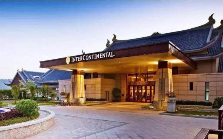【广东惠州】大惠战，年终庆！¥599抢购惠州洲际度假酒店行政客房+双人自助早餐+双温泉+价值2888元一大一小温泉年卡一张！